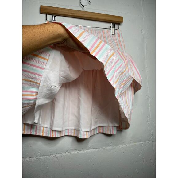 Vineyard Vines Performance Tiered Smocked Striped Lined Mini Skirt Size Small - Picture 2 of 5